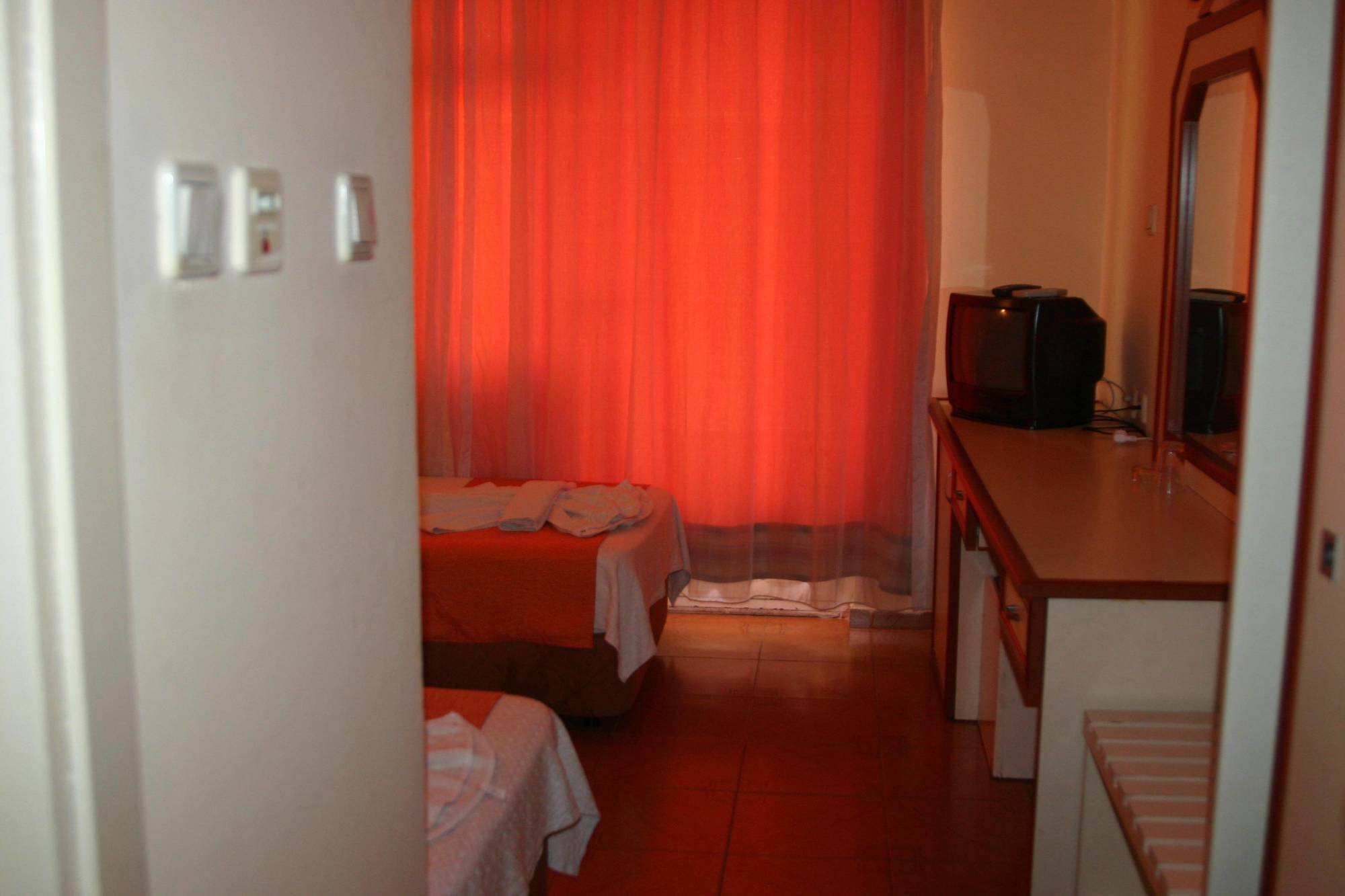 קוסדסי Hotel Santur מראה חיצוני תמונה