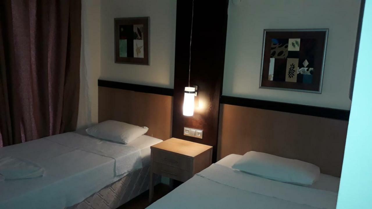 קוסדסי Hotel Santur מראה חיצוני תמונה