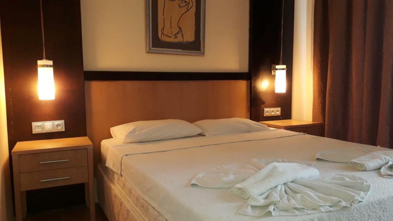 קוסדסי Hotel Santur מראה חיצוני תמונה