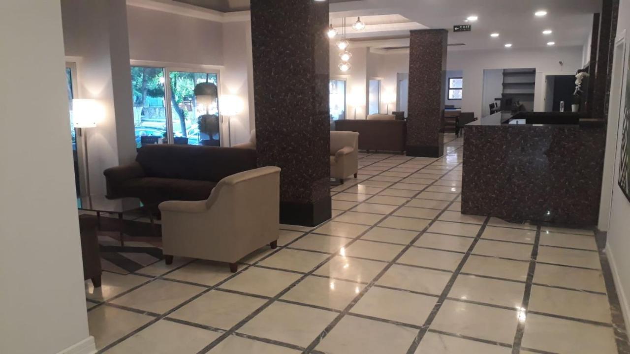 קוסדסי Hotel Santur מראה חיצוני תמונה
